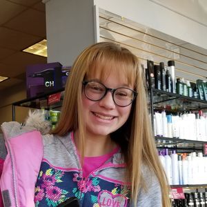 Meet your Posher, Courtney